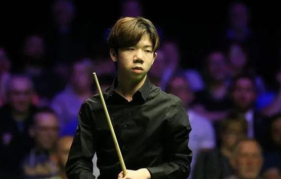 兄嘚,嫂子想你了!卡里乌斯妻子:希望老公能离开纽卡来意甲踢球.