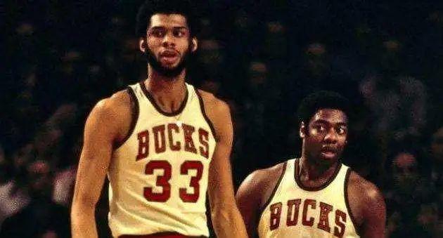 中国队在比 中国队在比